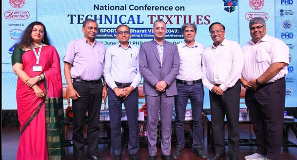 Rubber Board: Panel discussion technical textiles held